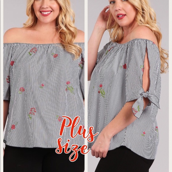 🌸Plus size off the shoulder top🌸 - Picture 4 of 4